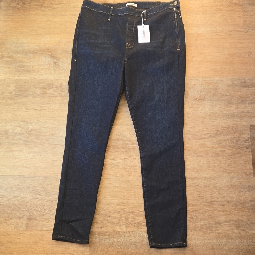 Good American Dark Wash Skinny Jeans